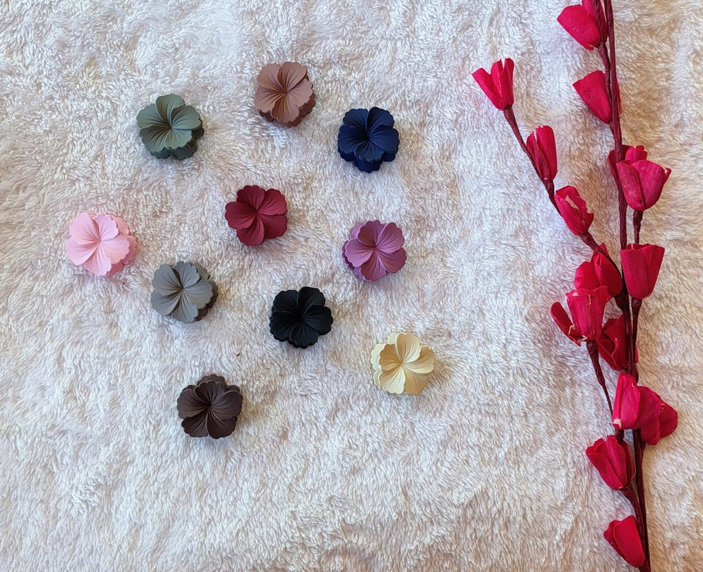 (Restock) Mini Matte hibiscus Hair Claw