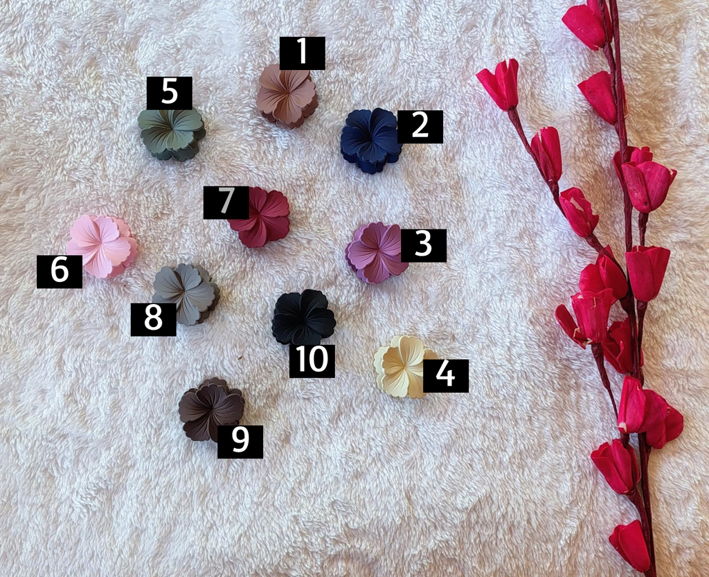 (Restock) Mini Matte hibiscus Hair Claw