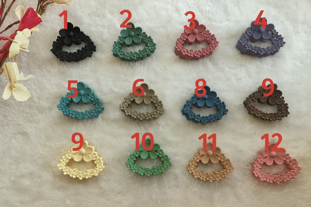 Floral Design Triangle Claw Clip