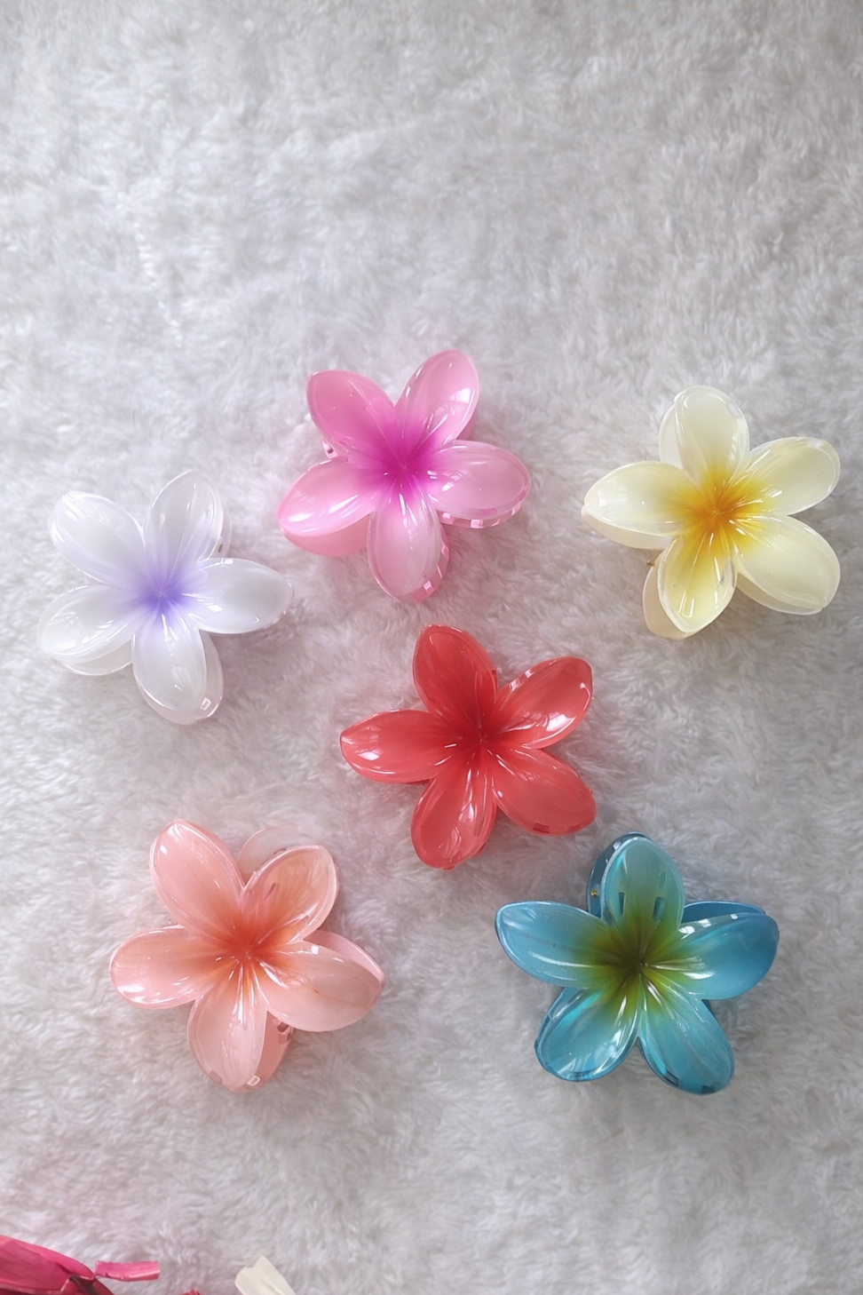 Premium Glossy Flower Hair Claw Clip – Large 3D Floral Design