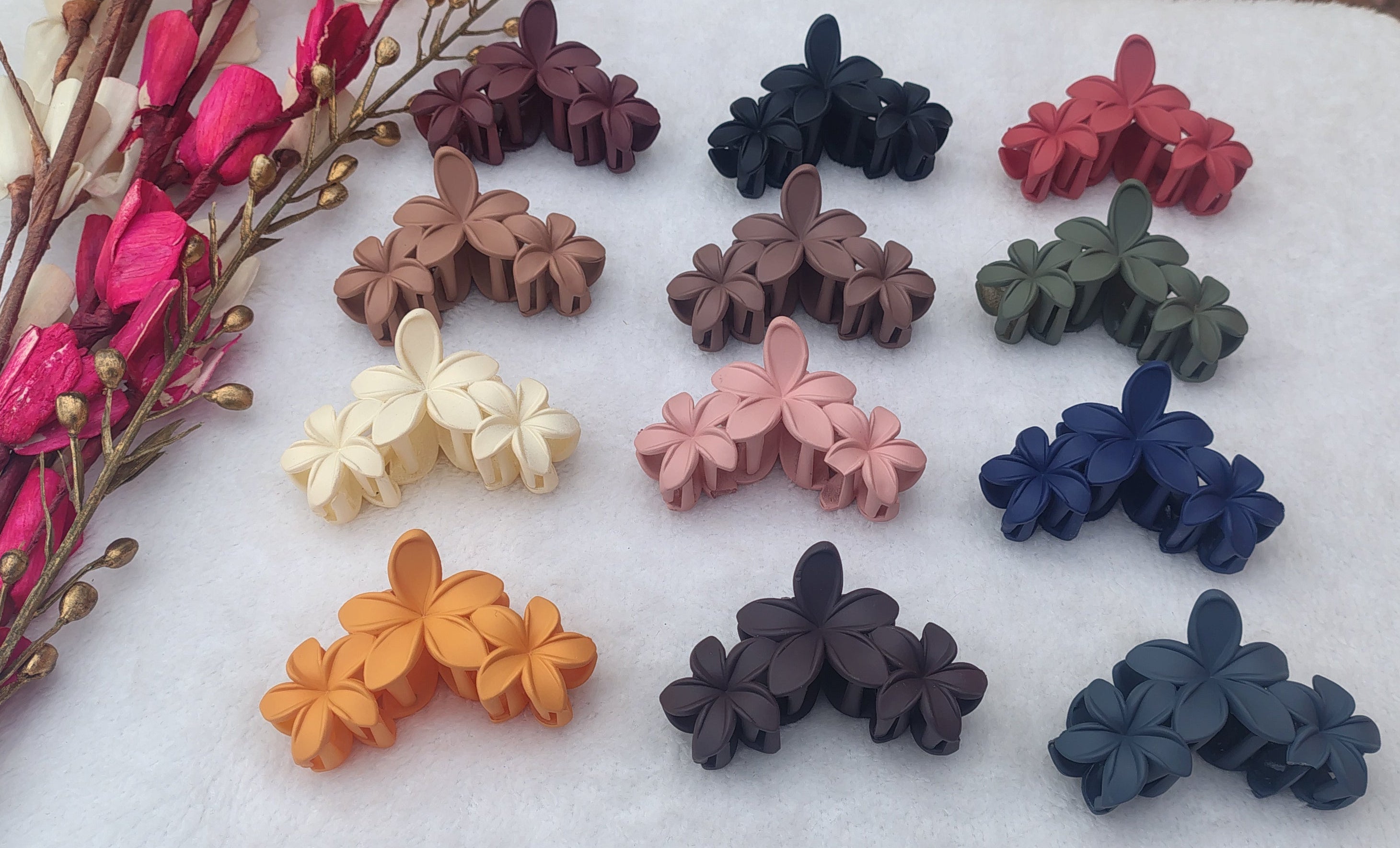 Matte flower hair claw clips