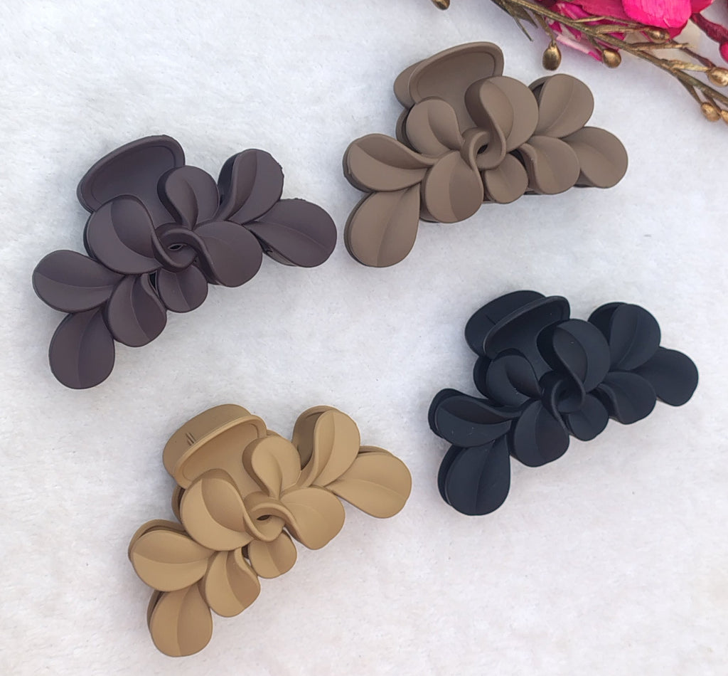 Matte Flower Hair Claw Clips – Elegant Daily Wear