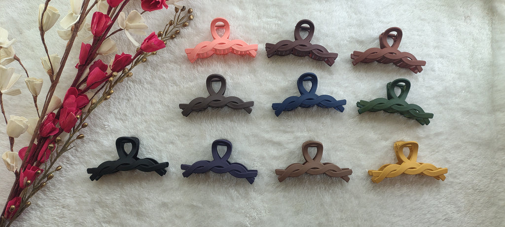 Elegant Matte Braided Hair Claw Clip