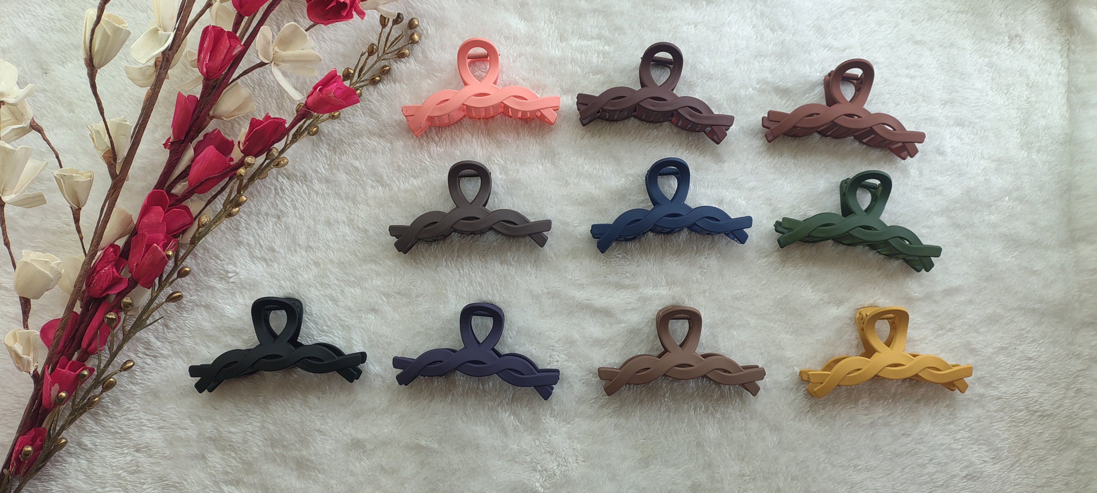 Elegant Matte Braided Hair Claw Clip
