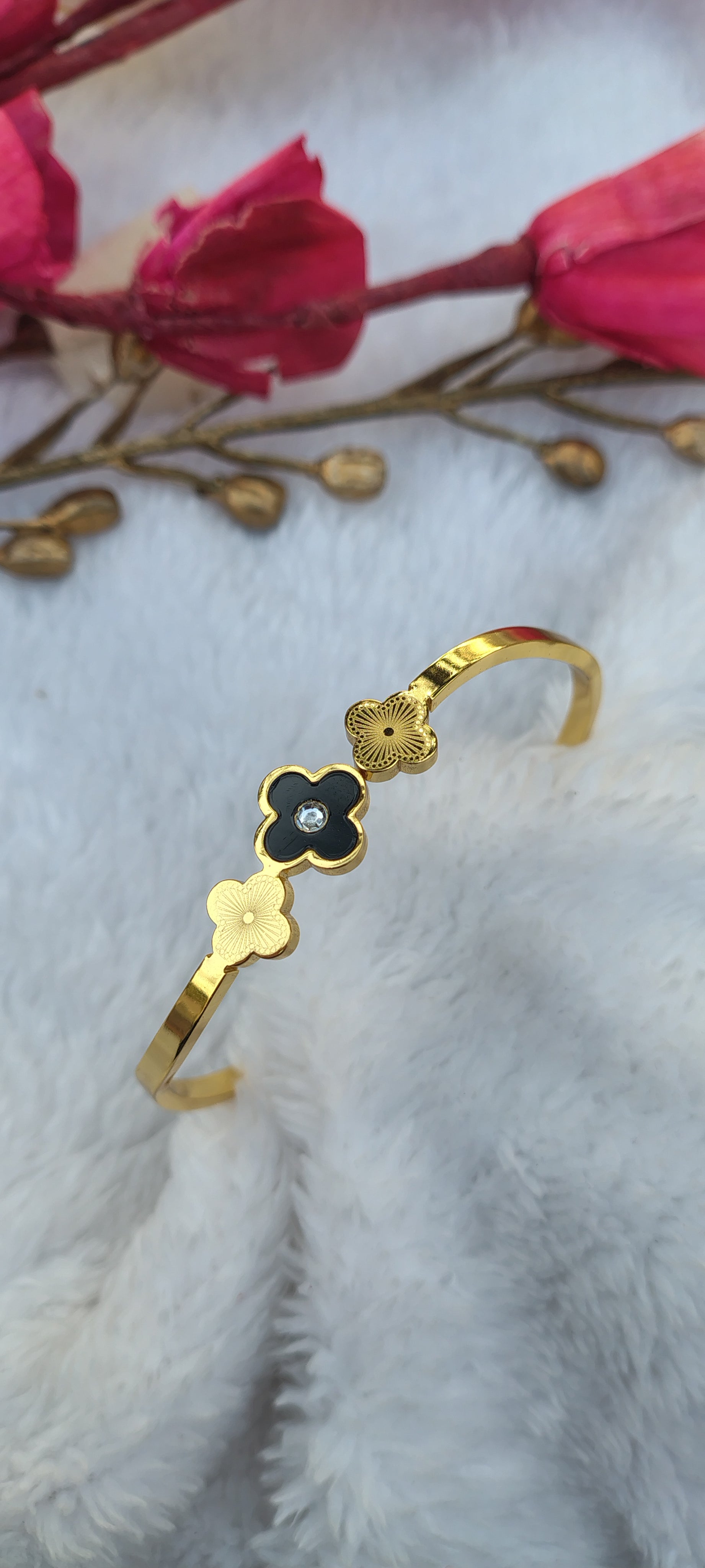 Anti-Tarnish Kada Bracelet – Premium Gold Finish