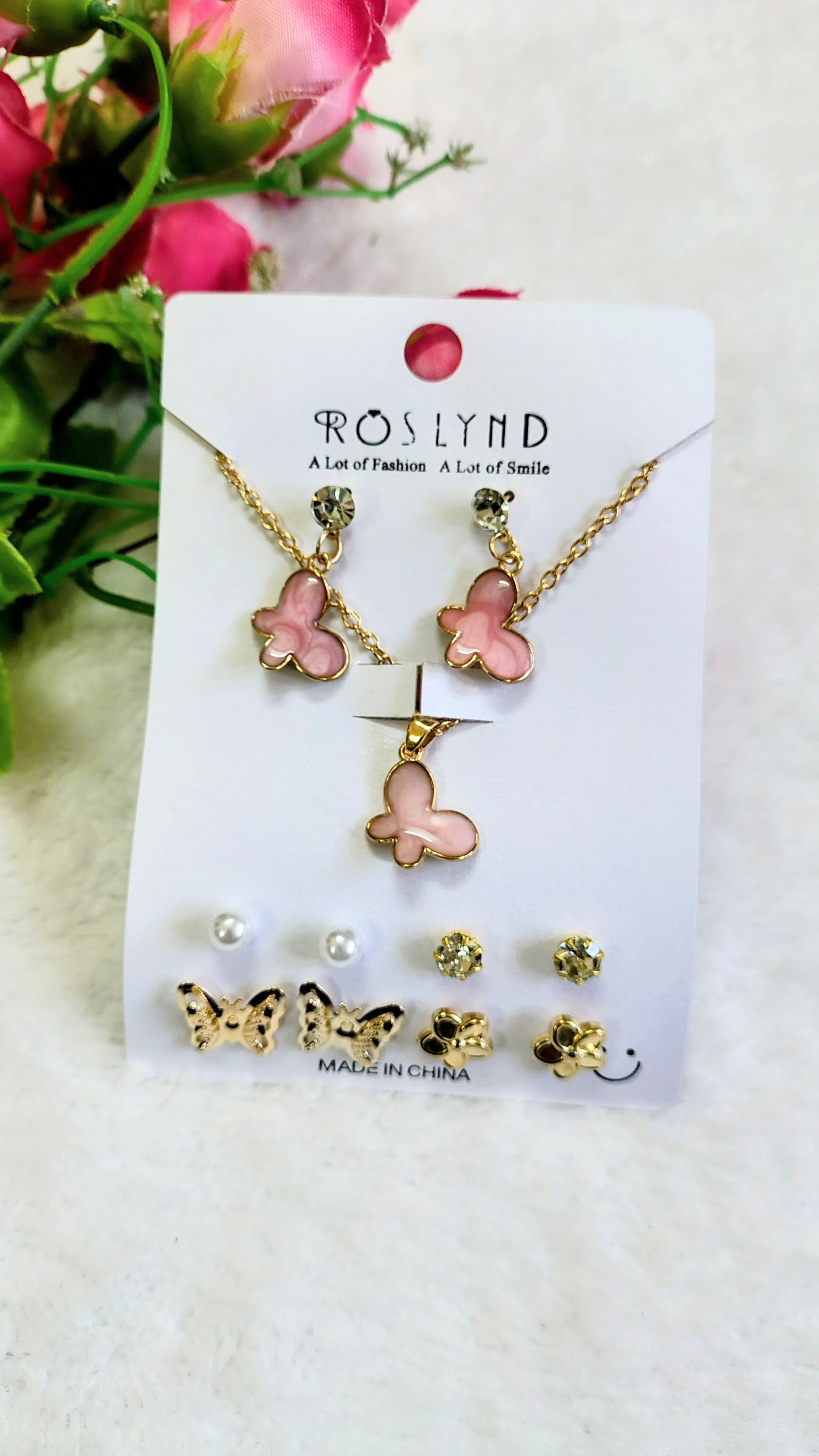 Cute Butterfly Pendant Necklace & Earrings Combo Set (5 Pairs + Chain)