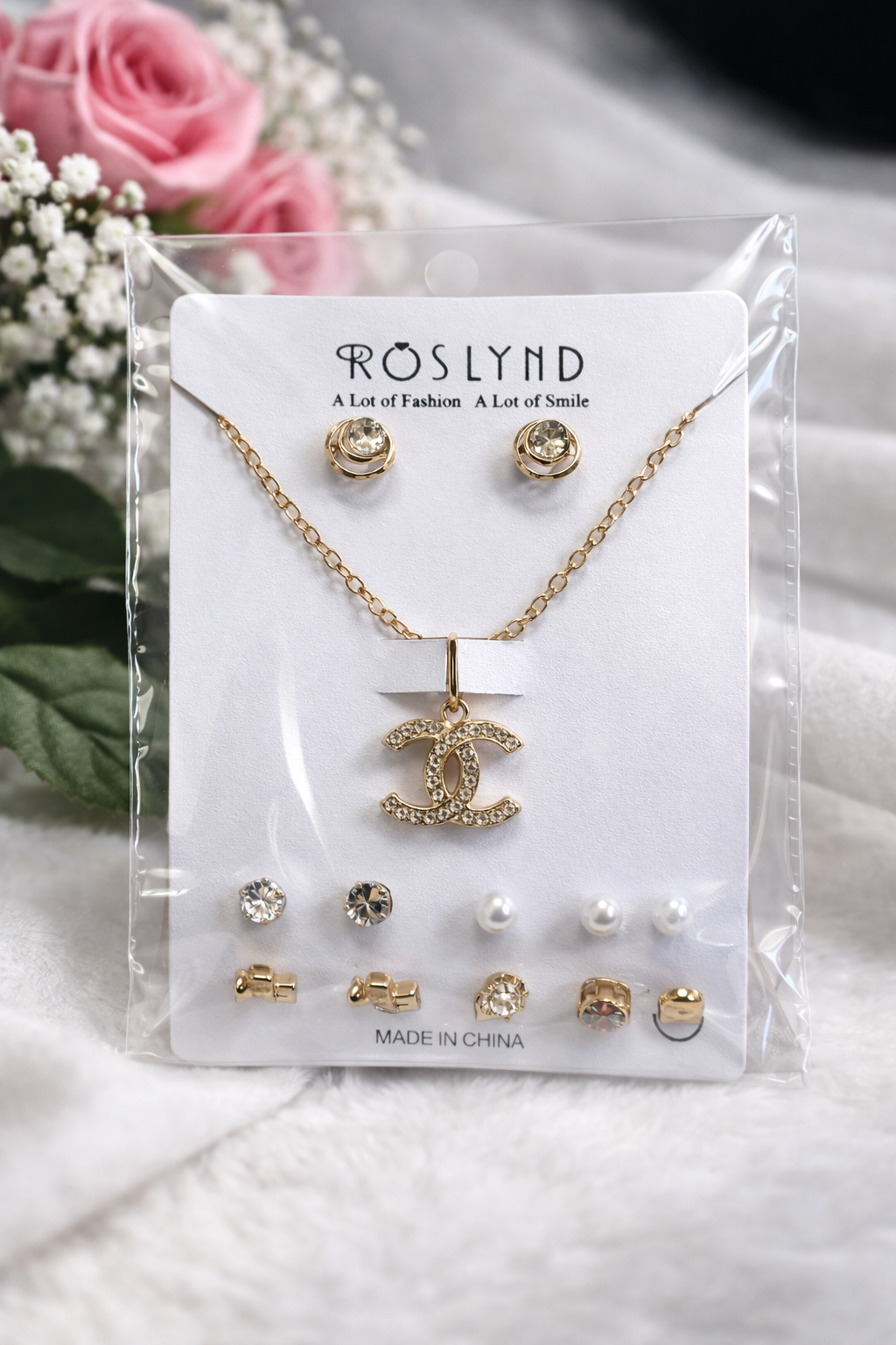 Gold Channel Pendant Necklace Set with Stud