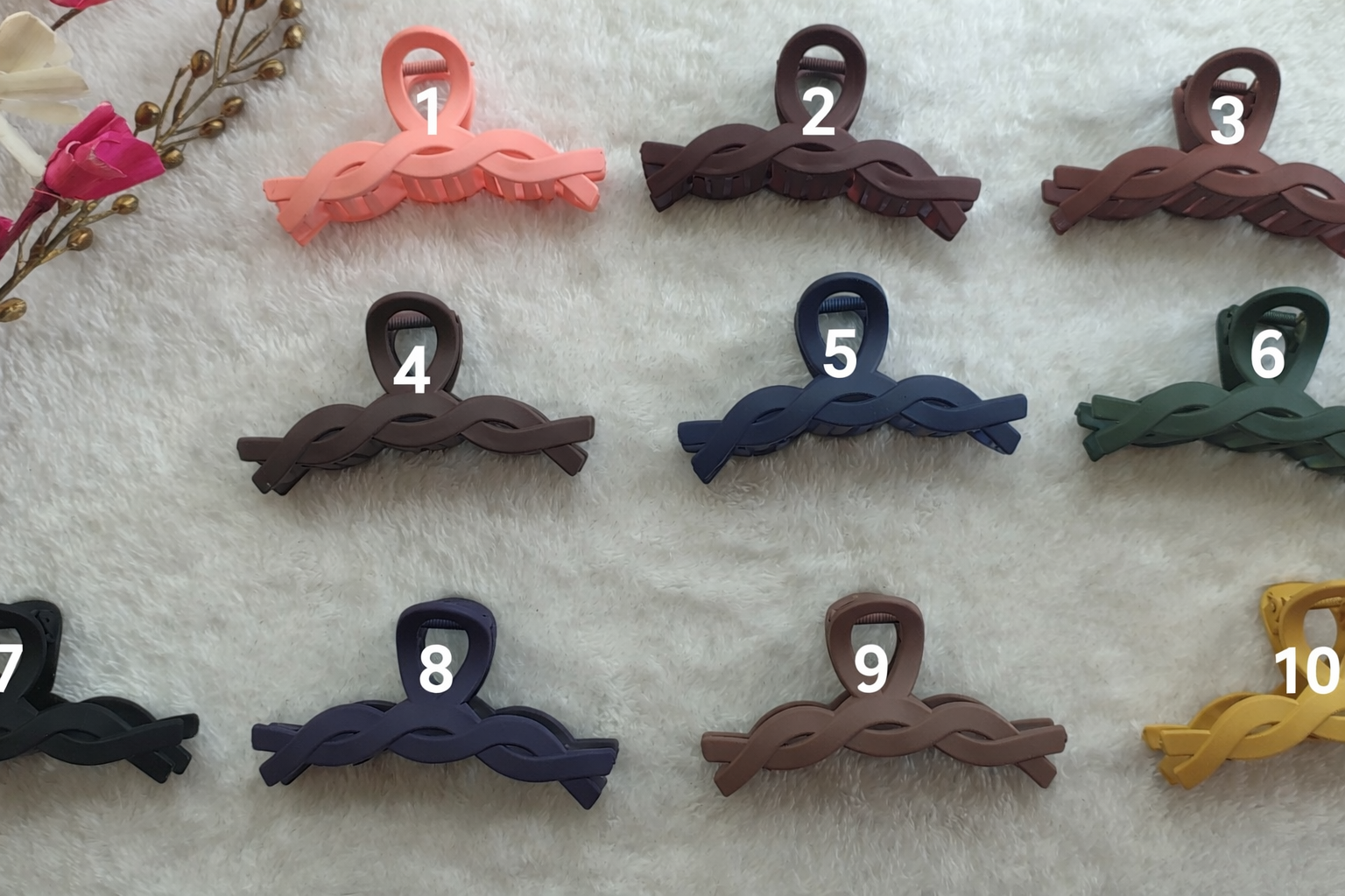 Elegant Matte Braided Hair Claw Clip