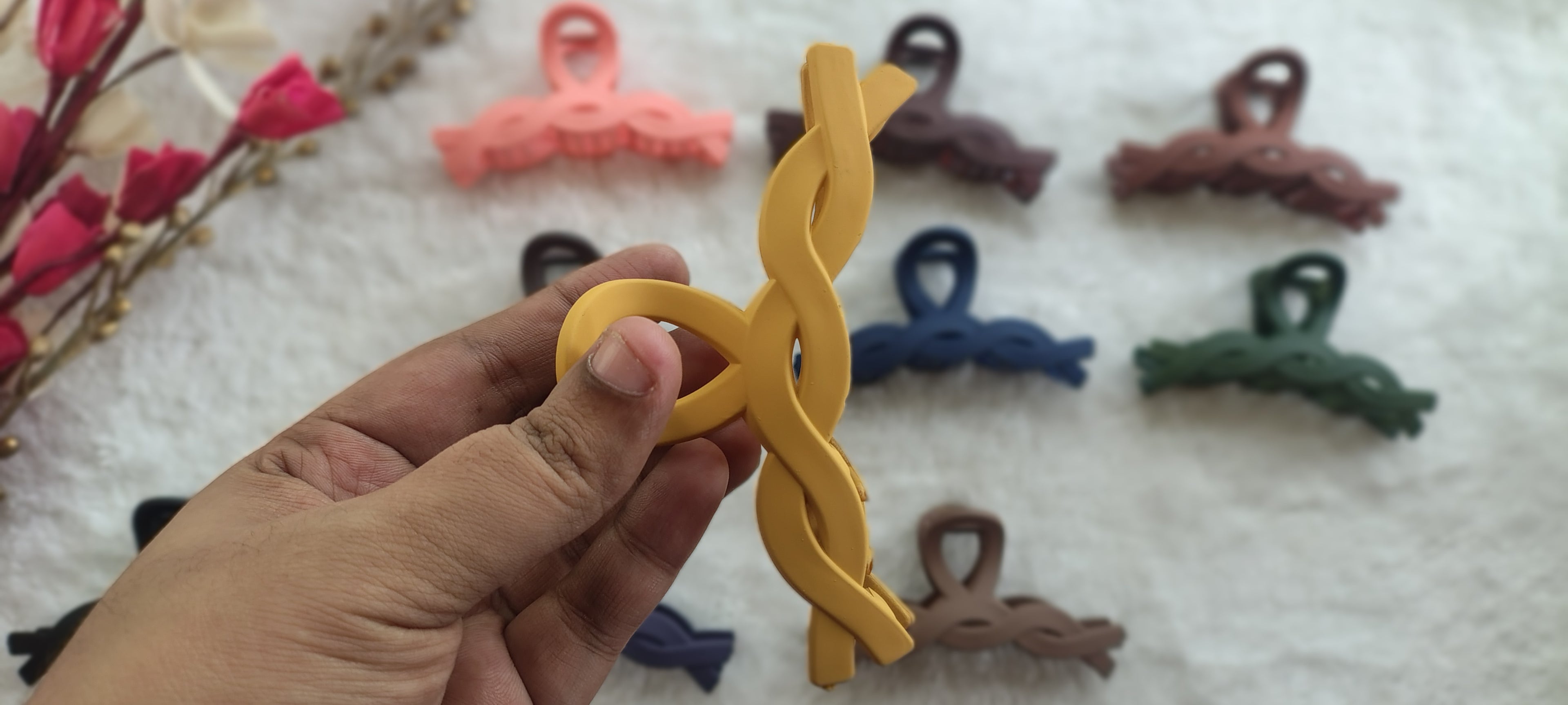 Elegant Matte Braided Hair Claw Clip
