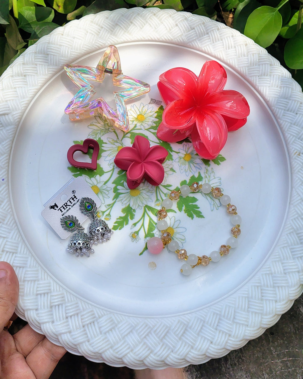 Trendy Accessories Hamper