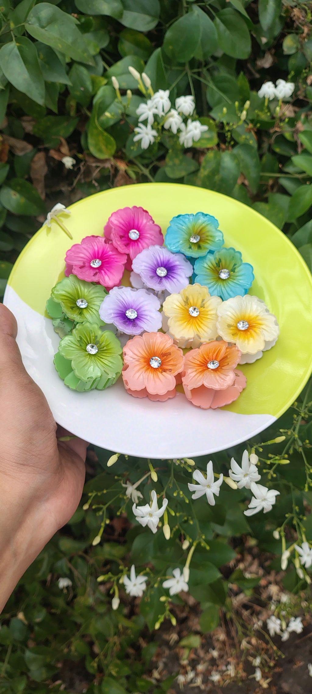Premium Flower Claw with Center stone