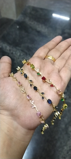 Anti Tarnish Tulip Bracelet – Black Stone Gold Plated Bracelet for Women