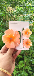 Hibiscus Family with Stone