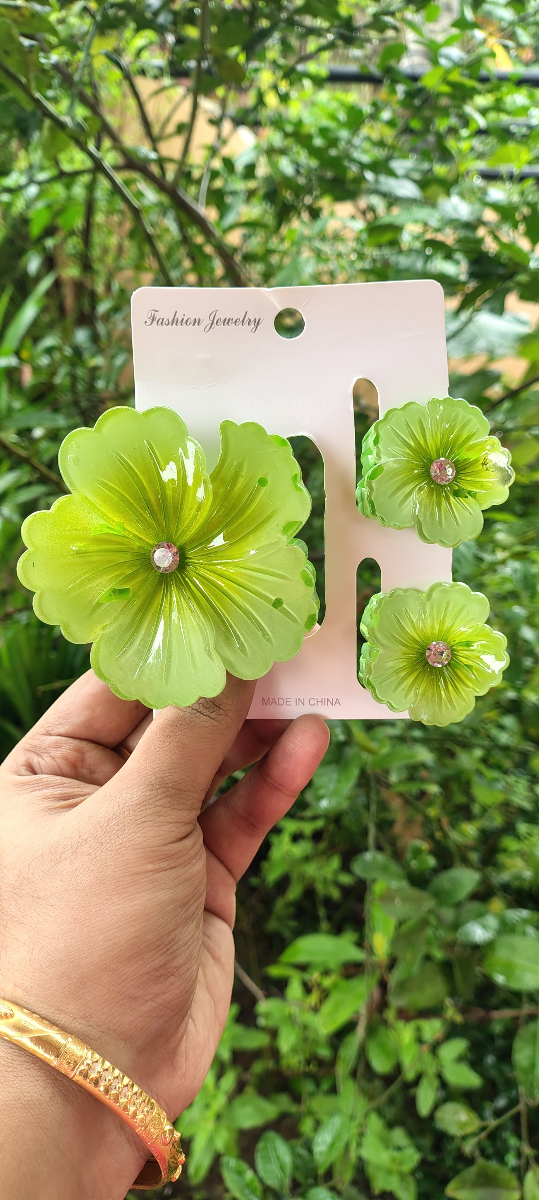 Hibiscus Family with Stone