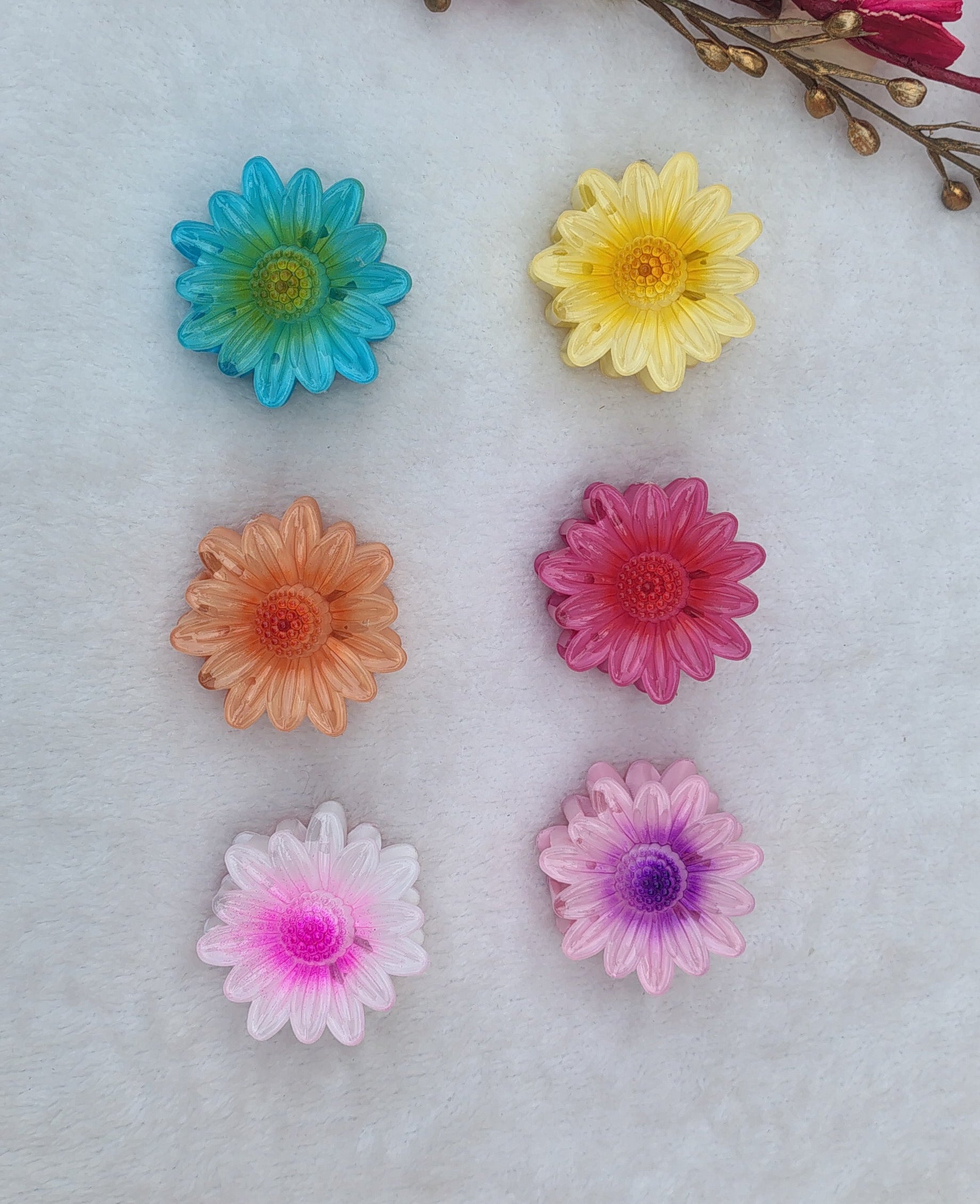 Daisy Flower Hair Claw Clips – Pastel Floral Design