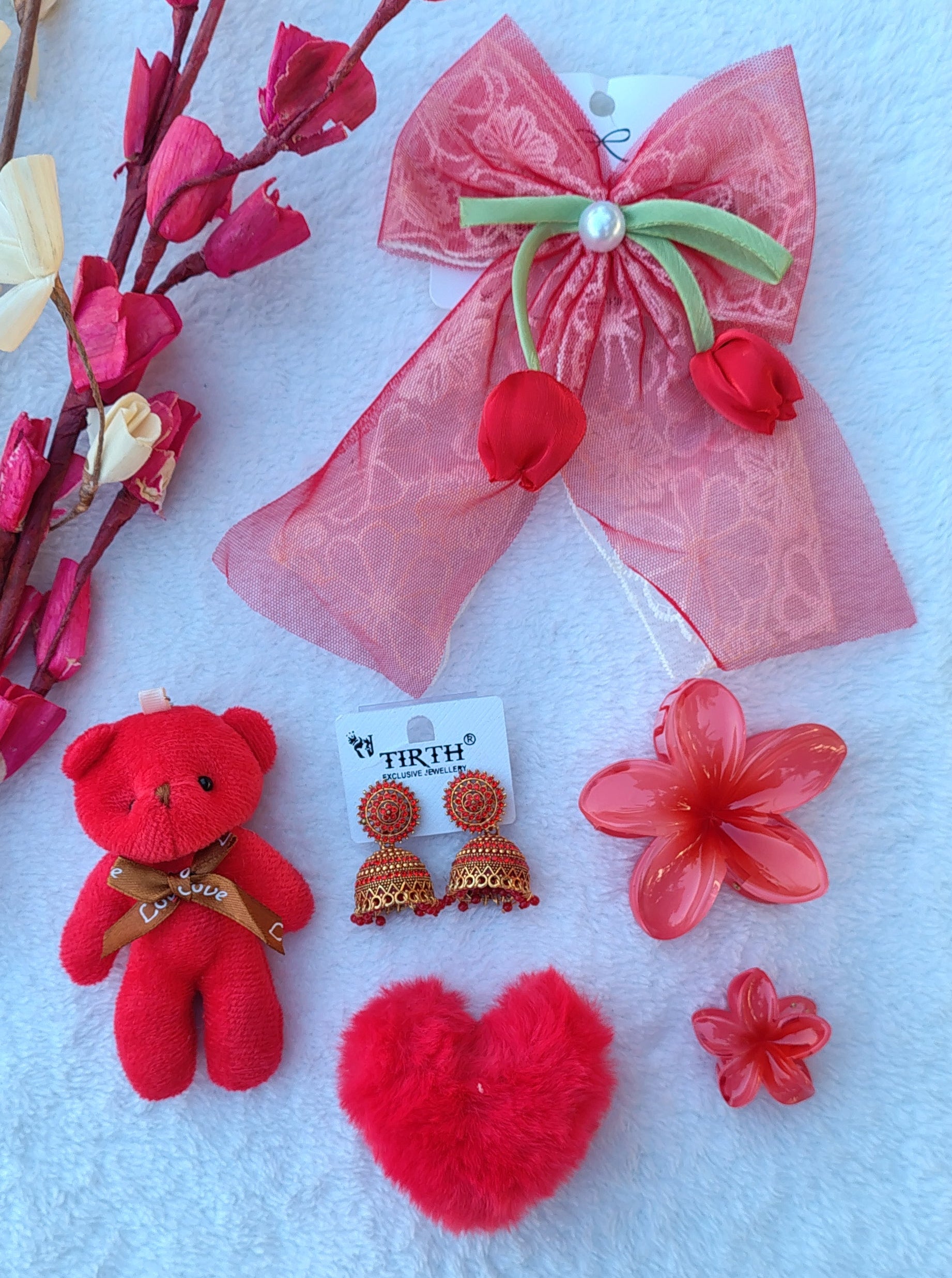 Red Aesthetic Gift Hamper for Girls – Cute Accessories Combo