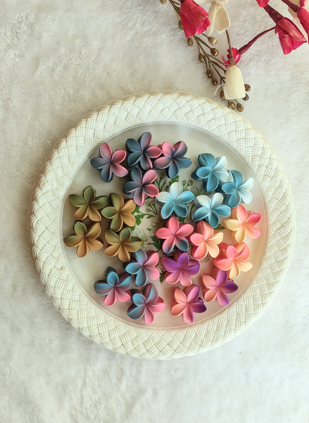 Double shaded Pastel Flower Hair Clips for Girls & Women | Cute Floral Mini Claw Clips