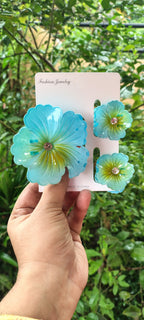 Hibiscus Family with Stone