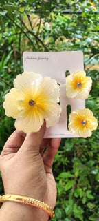 Hibiscus Family with Stone