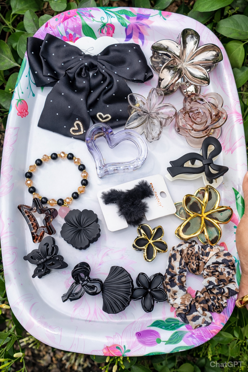 Midnight Bloom Glam Hamper - (We can customise to Bouquet additional charges apply)