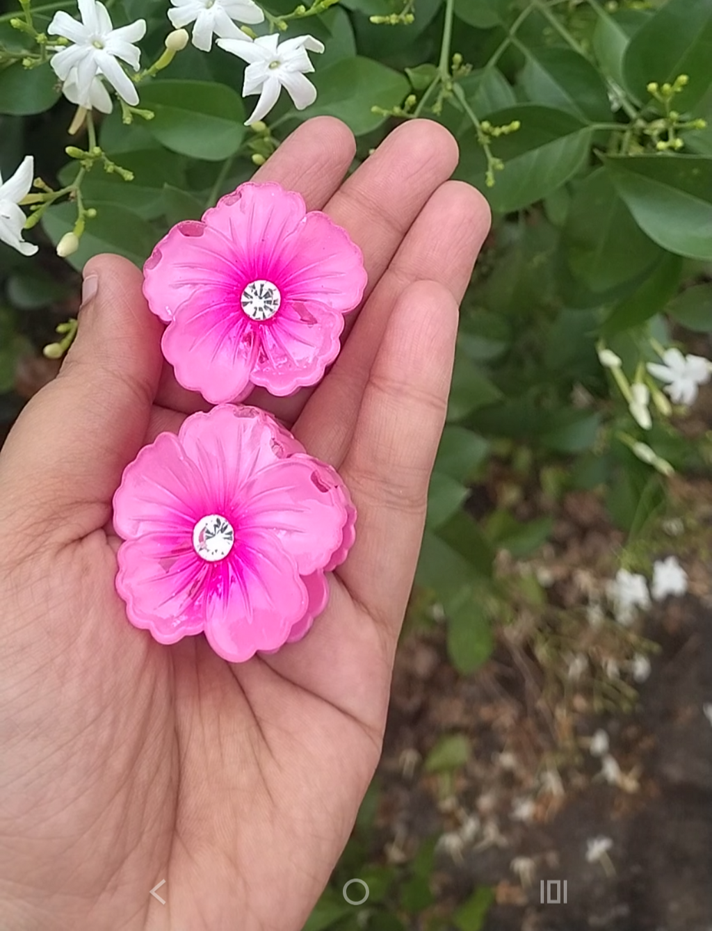 Premium Flower Claw with Center stone